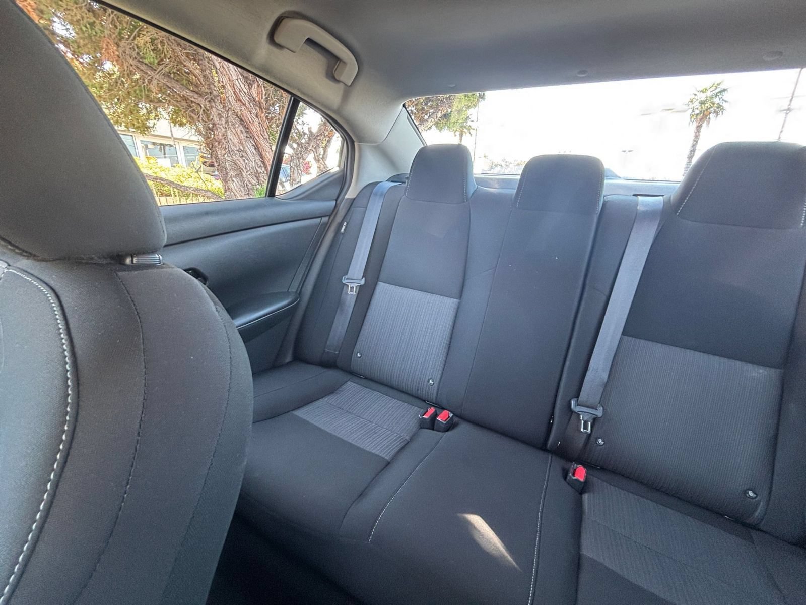 Used 2025 Nissan Sentra SV FWD image 38