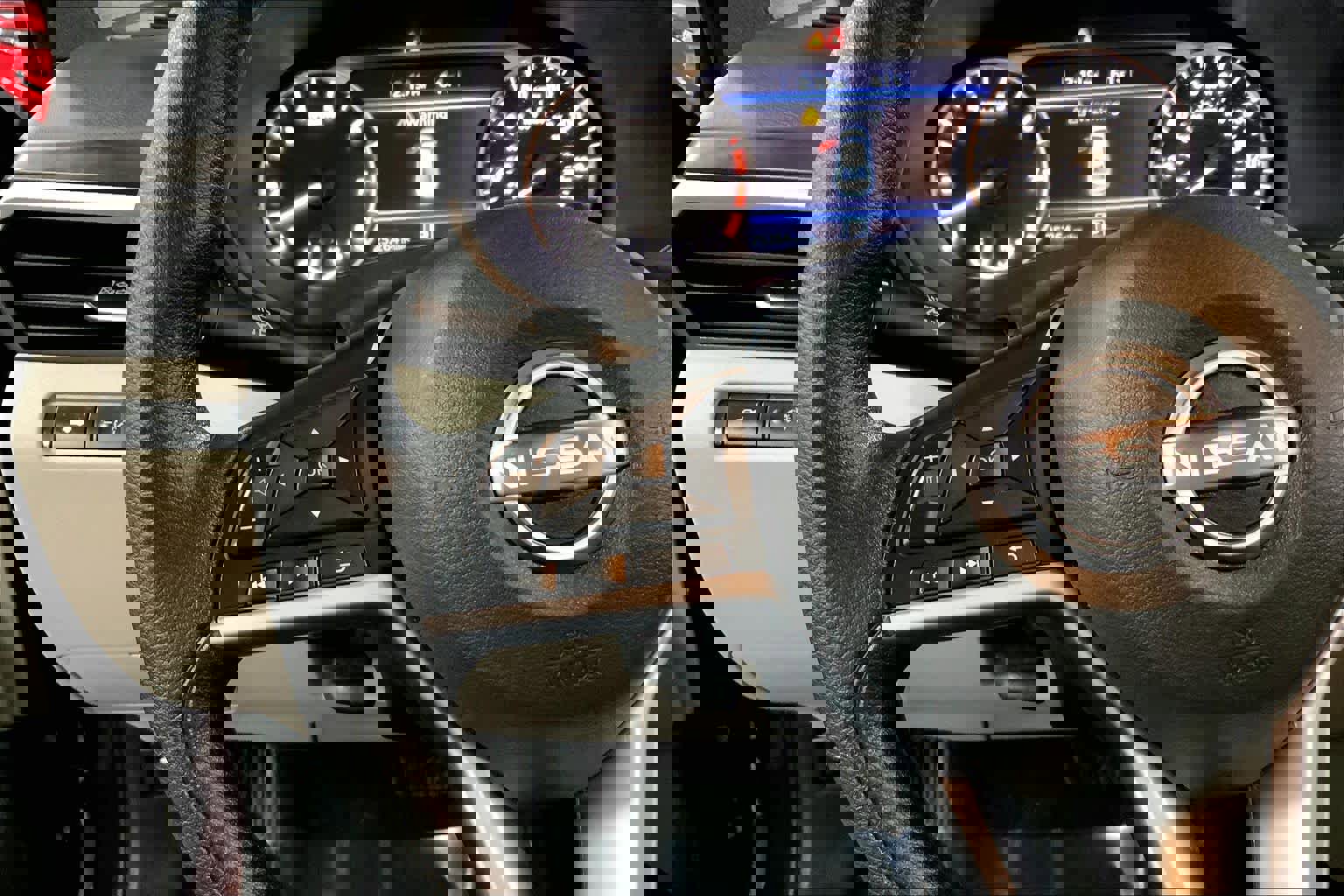 Used 2024 Nissan Altima 2.5 SV image 24