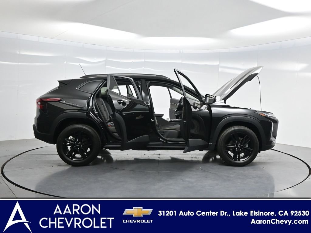 New 2026 Chevrolet Trax ACTIV w/ Driver Confidence Package FWD image 3