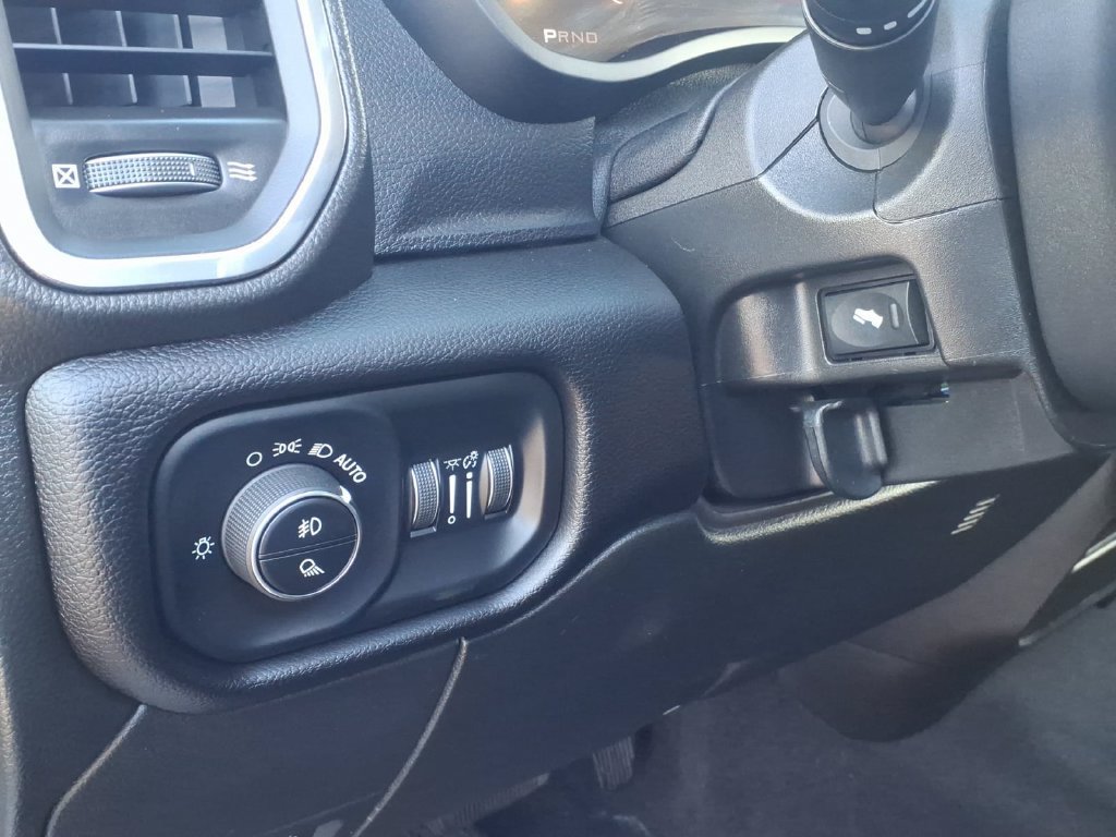 Used 2024 RAM 2500 Laramie w/ Safety Group AWD/4WD image 22