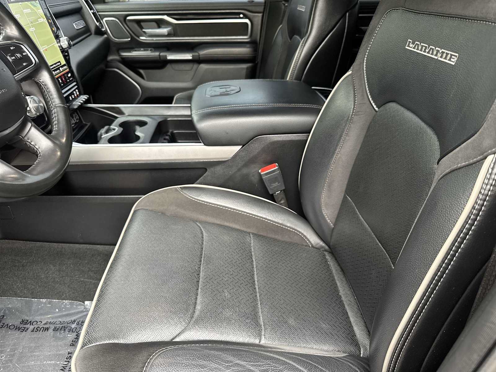 Used 2021 RAM 1500 Laramie AWD/4WD image 14