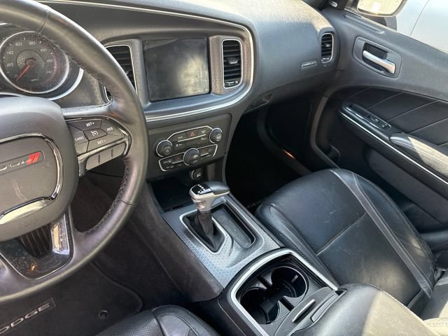 Used 2017 Dodge Charger SXT w/ Plus Group RWD image 7