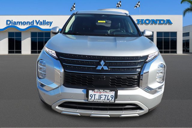 Used 2024 Mitsubishi Outlander SE video 2