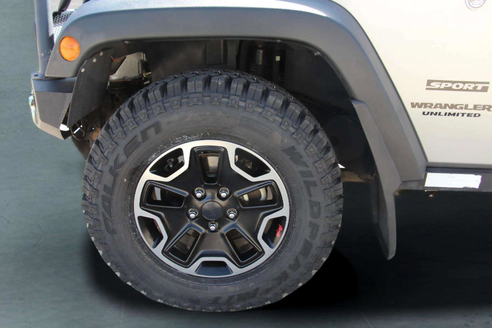 Used 2015 Jeep Wrangler Unlimited Sport image 10