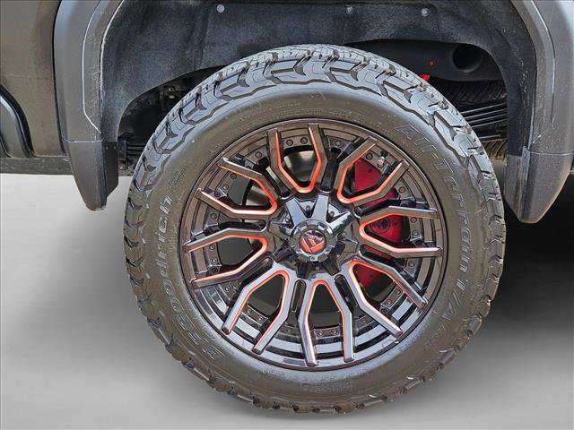 Used 2022 GMC Sierra 2500 AT4 w/ AT4 Premium Plus Package AWD/4WD image 25