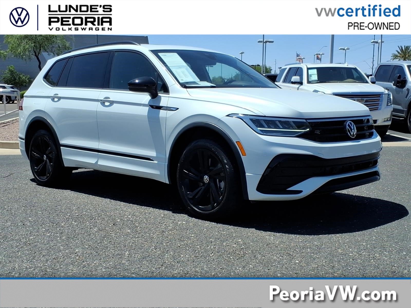 Certified 2023 Volkswagen Tiguan SE R-Line FWD image 1