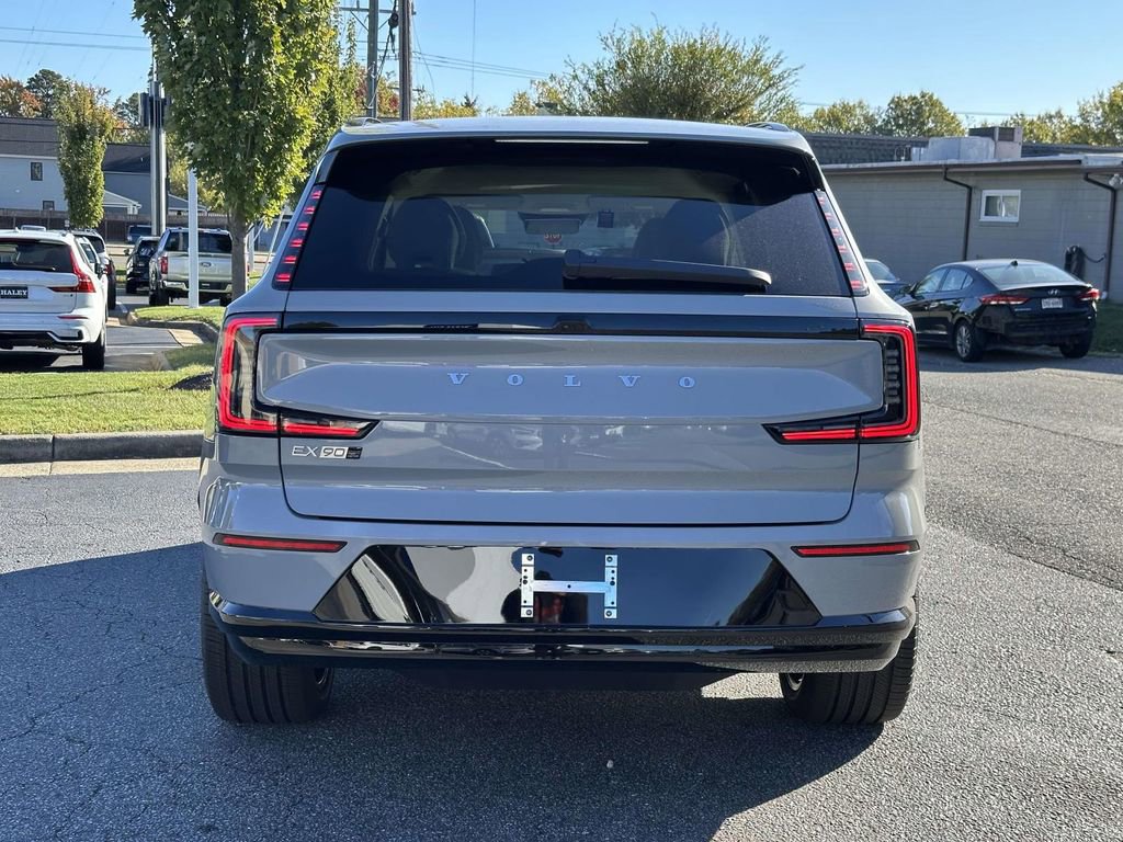 New 2025 Volvo EX90 Plus w/ Protection Package Premier image 19