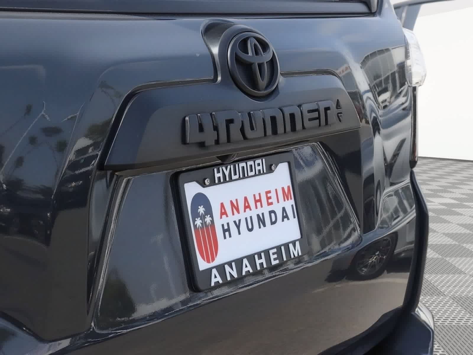 Used 2024 Toyota 4Runner TRD Off-Road Premium w/ Off Road Premium Plus Package AWD/4WD image 12