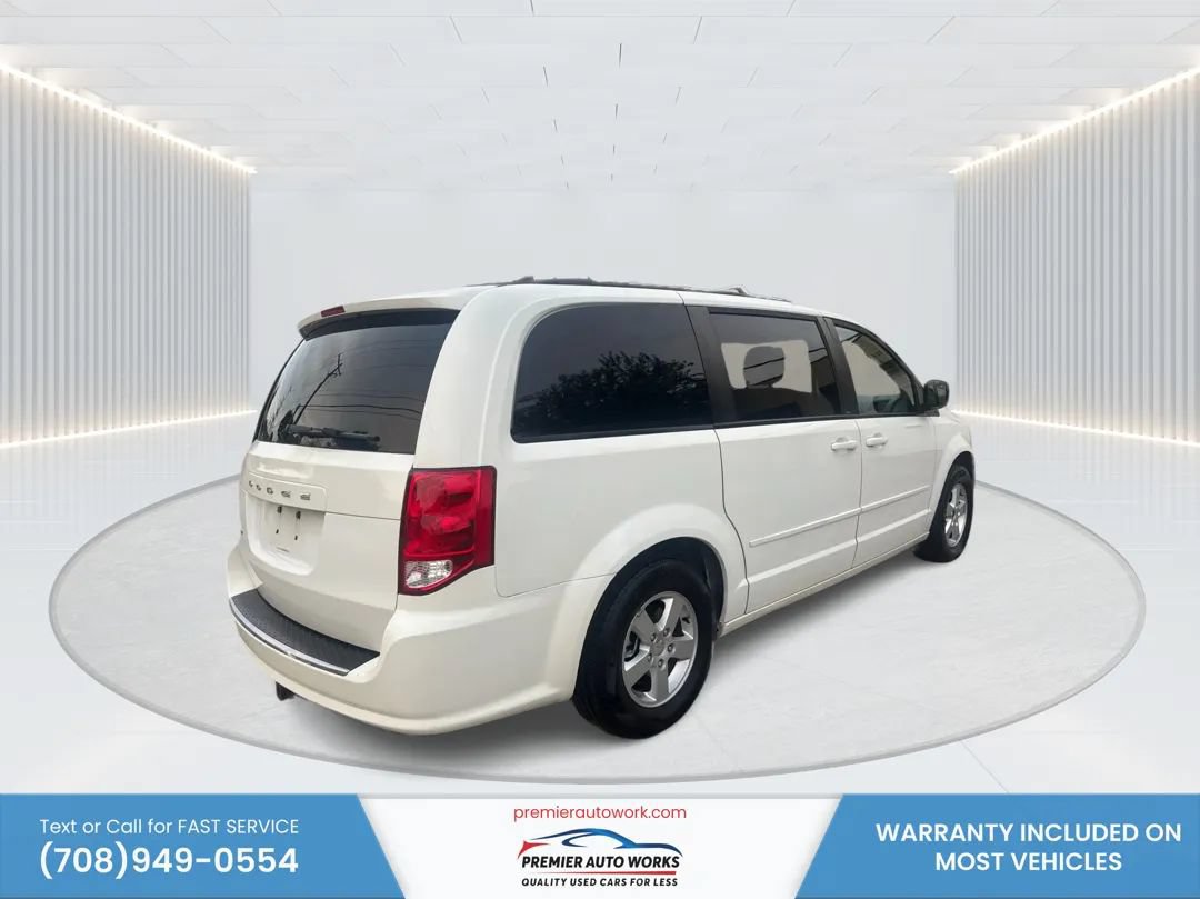 Used 2012 Dodge Grand Caravan SXT FWD image 4
