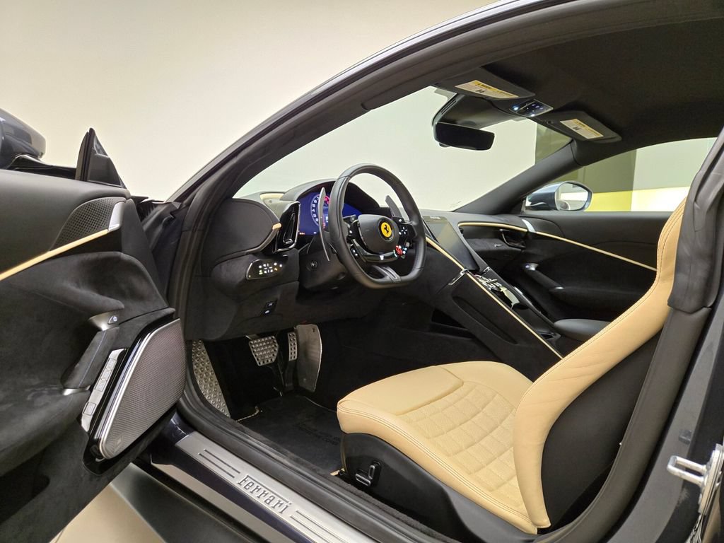 Used 2021 Ferrari Roma RWD image 17