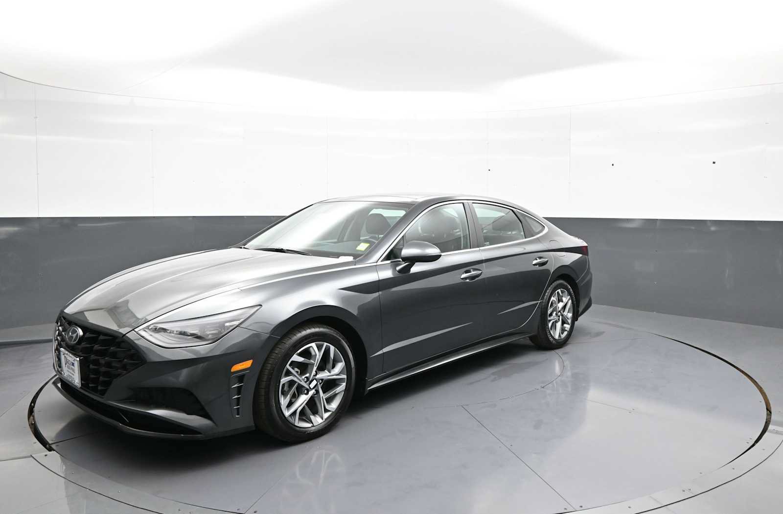 Certified 2023 Hyundai Sonata SEL w/ Convenience Package FWD image 9