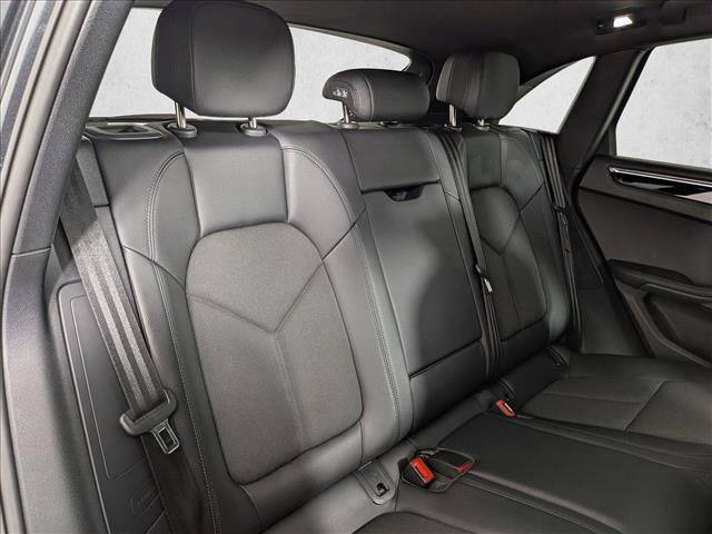 Certified 2023 Porsche Macan image 23