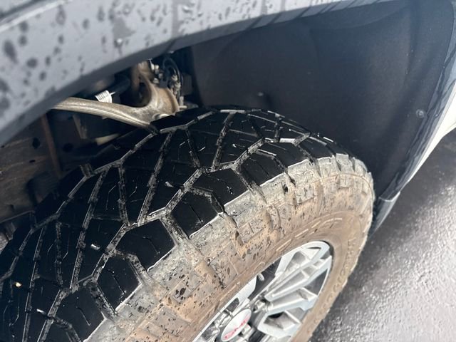 Certified 2022 GMC Sierra 1500 AT4 image 23