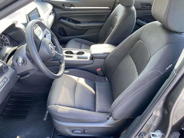 Used 2023 Nissan Altima 2.5 SV FWD image 16