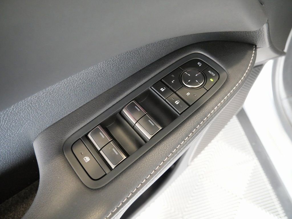 Used 2023 Lexus RX 500h F Sport image 14