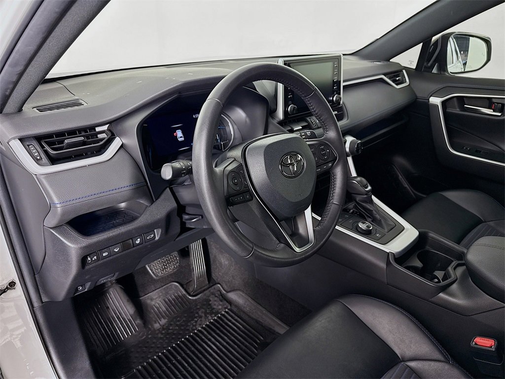 Used 2021 Toyota RAV4 XSE image 4