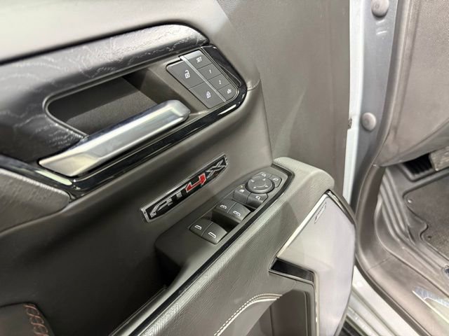 Used 2023 GMC Sierra 1500 AT4X image 11