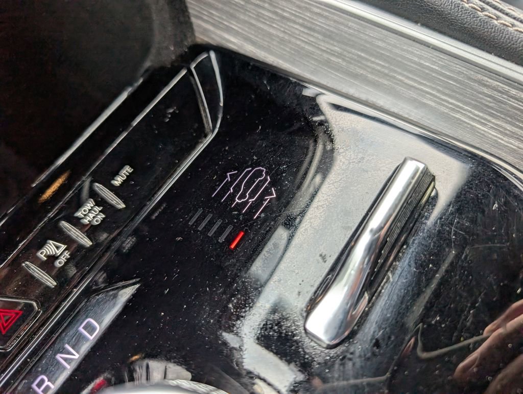 Used 2024 Jeep Wagoneer Series III image 32