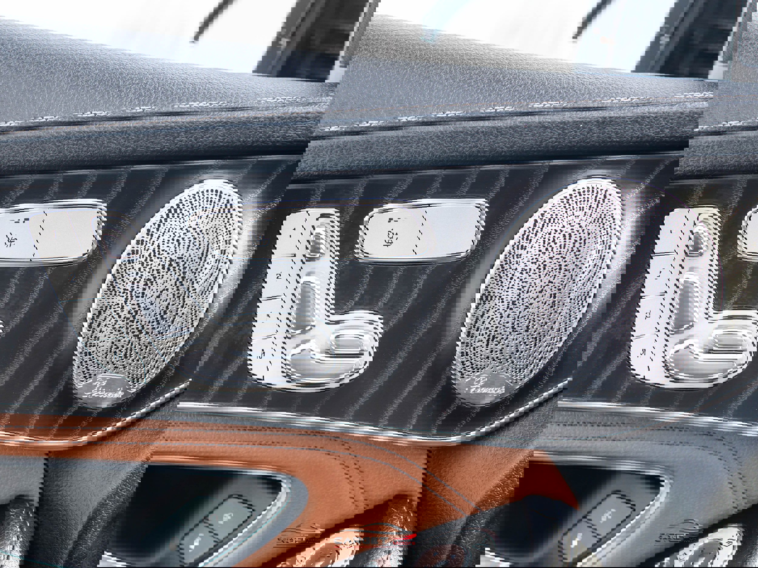 Used 2017 Mercedes-Benz GLC 300 4MATIC image 38