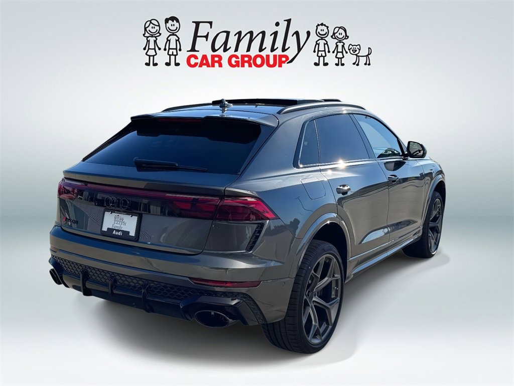 New 2026 Audi RS Q8 performance image 3