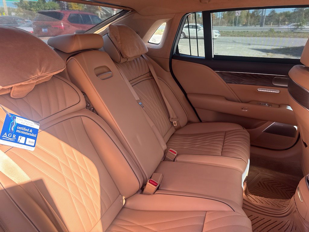 Used 2025 Genesis G90 3.5T AWD/4WD image 24