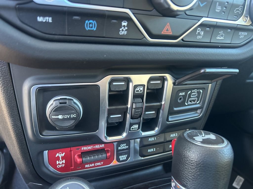 New 2025 Jeep Wrangler Unlimited Rubicon 4xe w/ Safety Group image 43