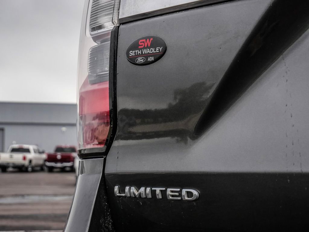 Used 2018 Ford Expedition Limited w/ Equipment Group 301A image 11