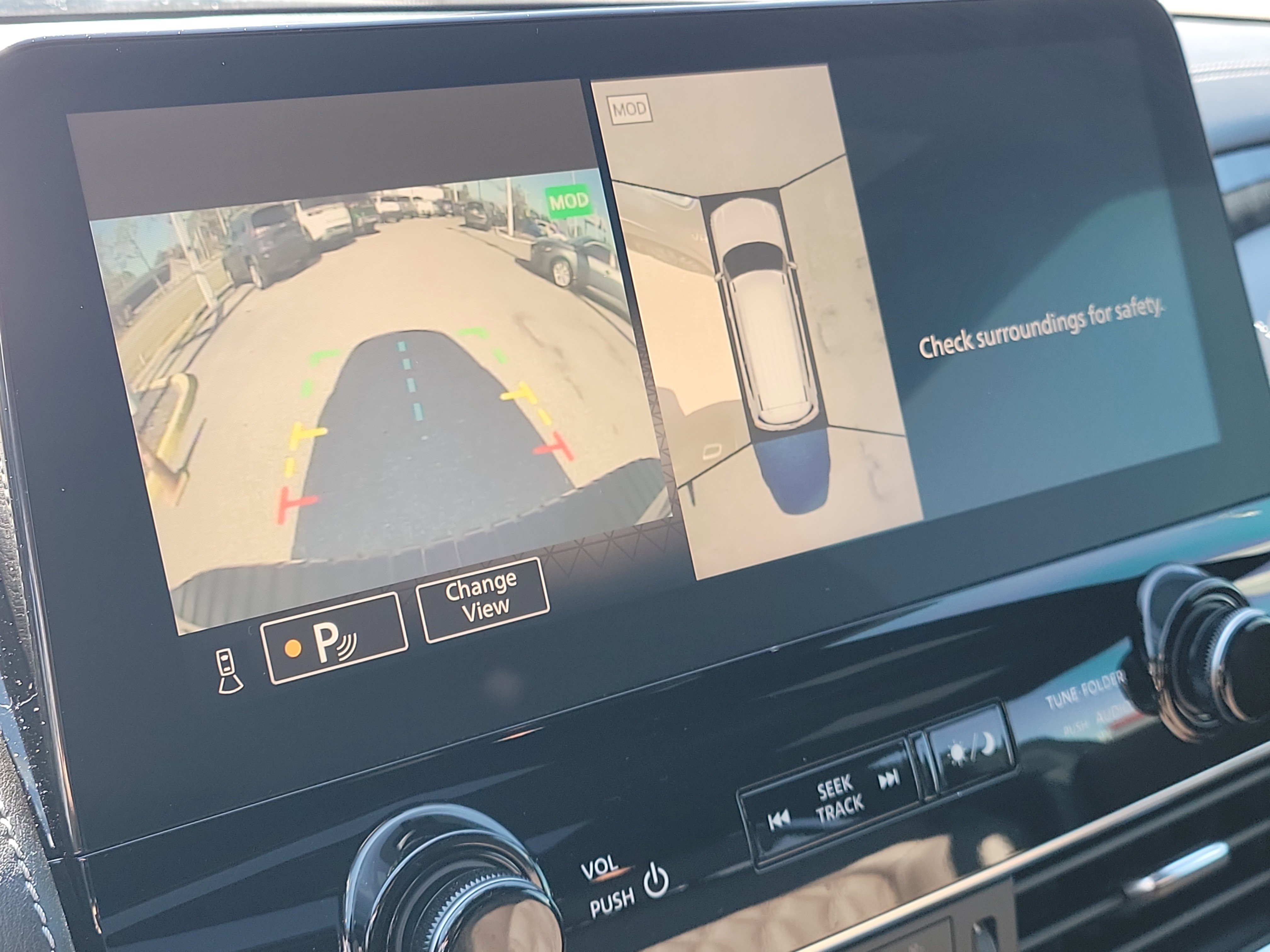 Certified 2021 Nissan Armada Platinum image 34