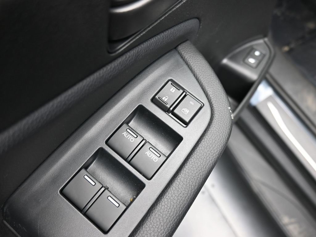 Used 2022 Honda Pilot TrailSport image 31