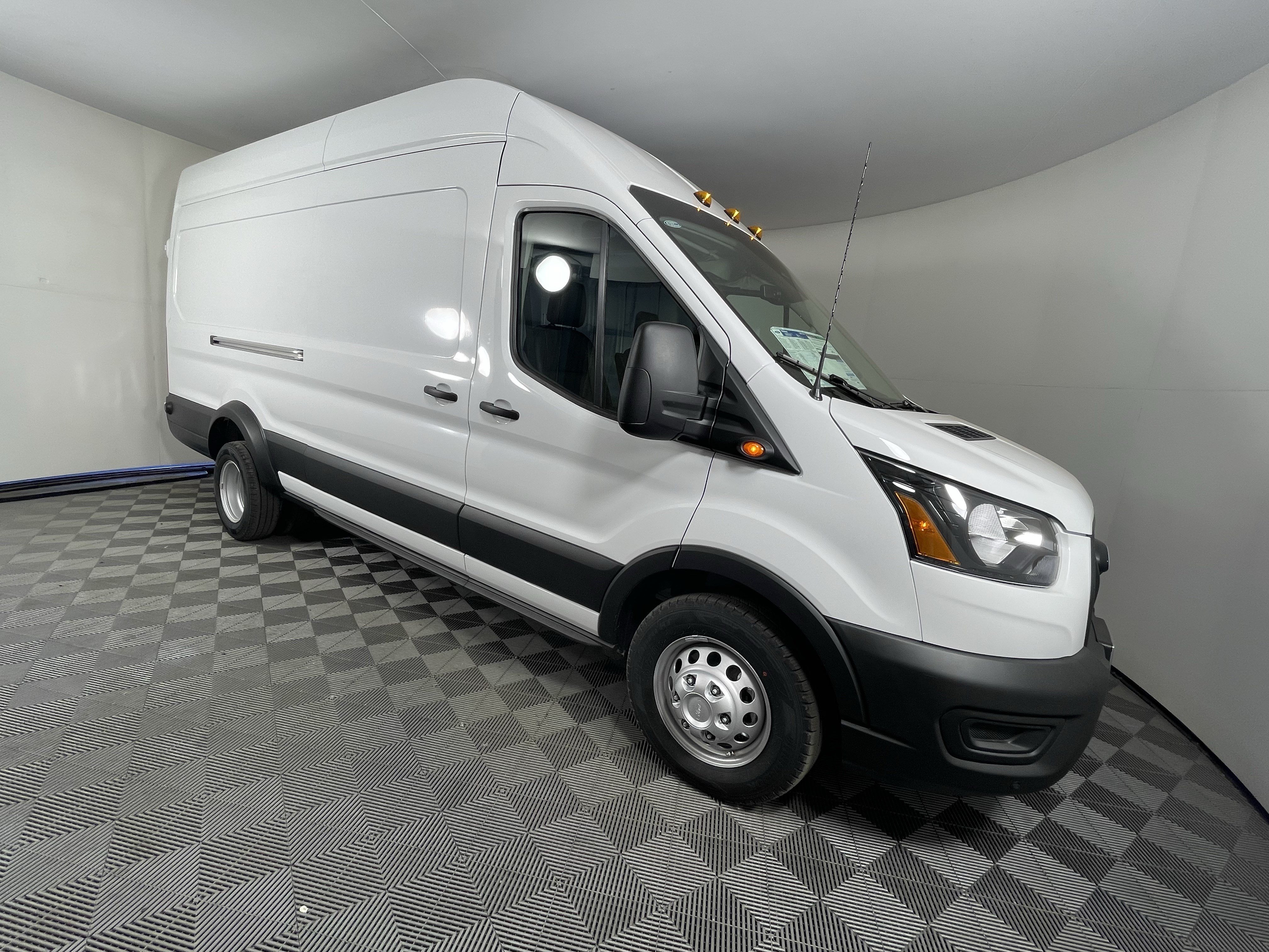 New 2026 Ford Transit 350 148 High Roof Extended DRW AWD/4WD image 7