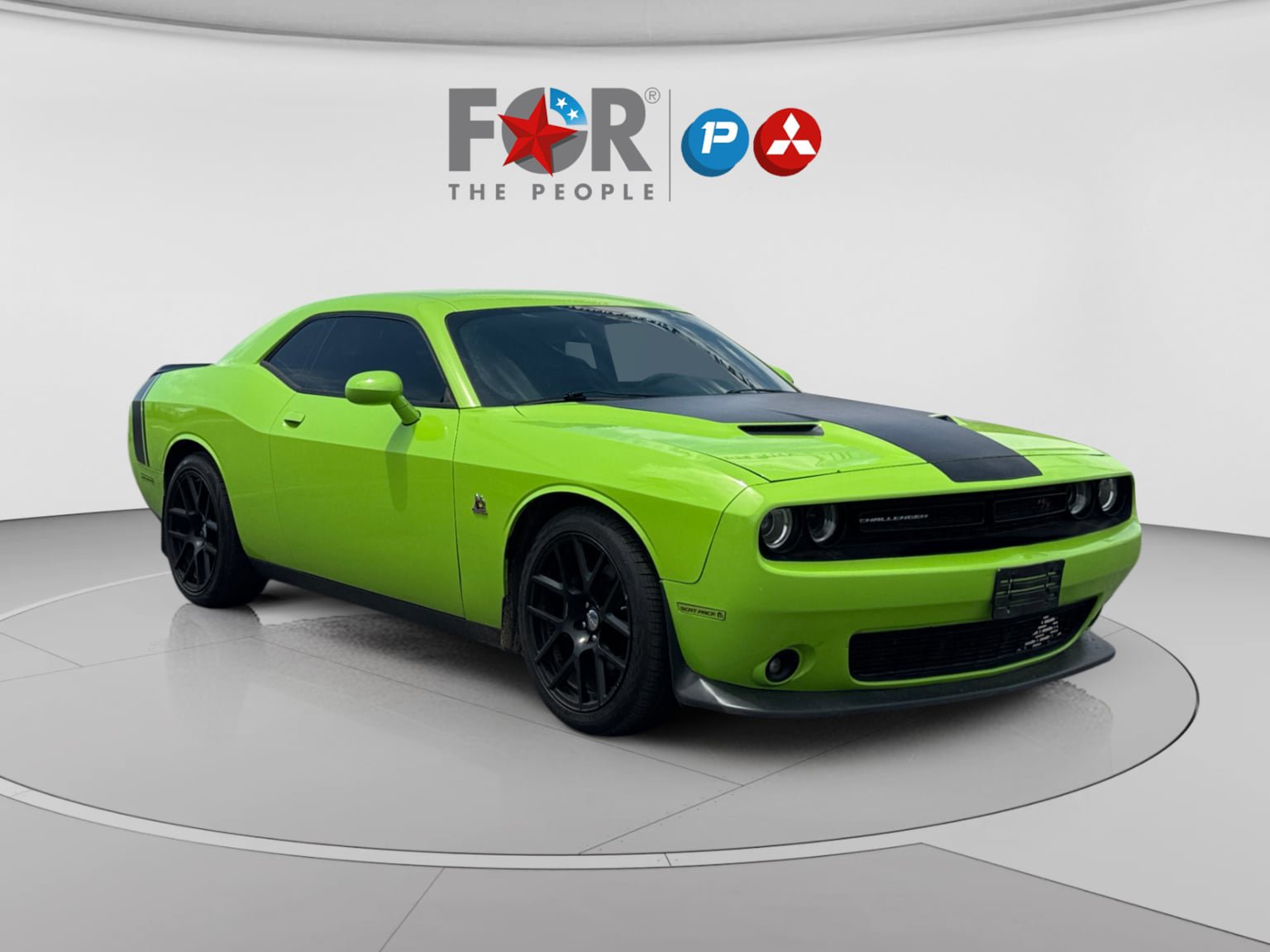Used 2015 Dodge Challenger R/T Scat Pack w/ Scat Pack Appearance Package RWD image 7
