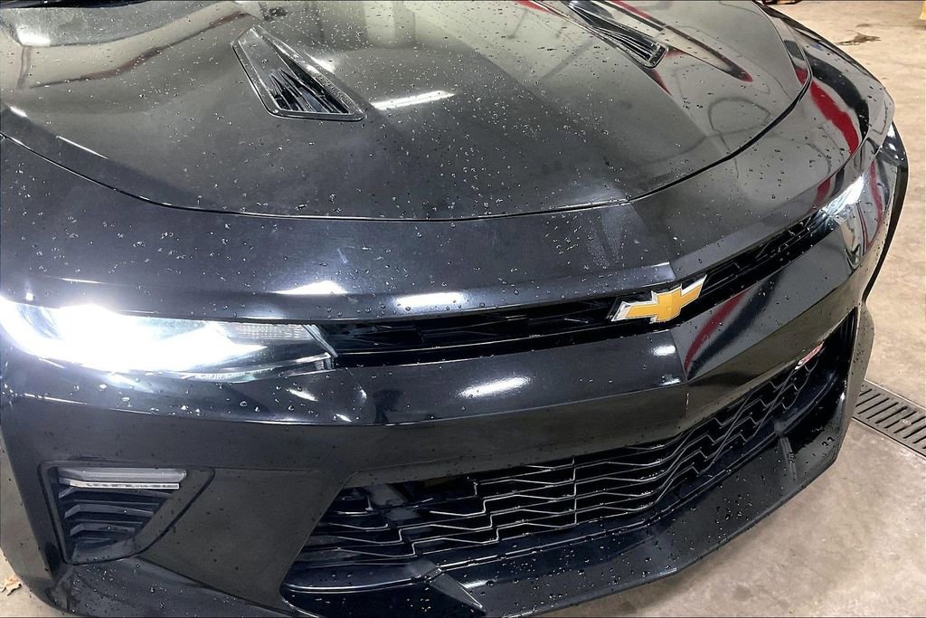 Used 2017 Chevrolet Camaro SS RWD image 26