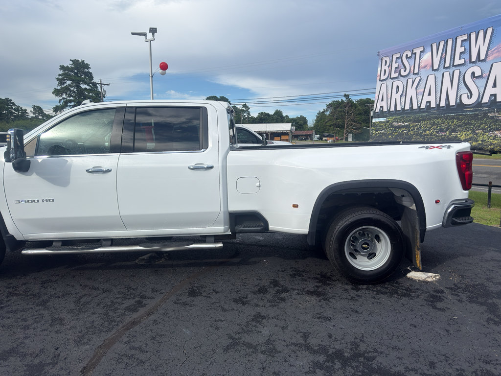 Used 2021 Chevrolet Silverado 3500 LTZ w/ LTZ Convenience Package AWD/4WD image 8