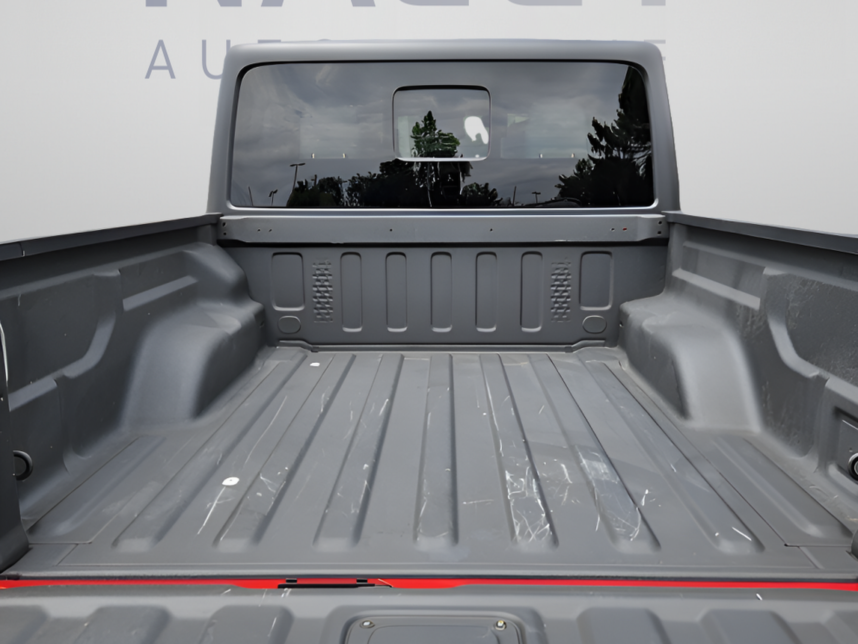 Used 2024 Jeep Gladiator Sport AWD/4WD image 24