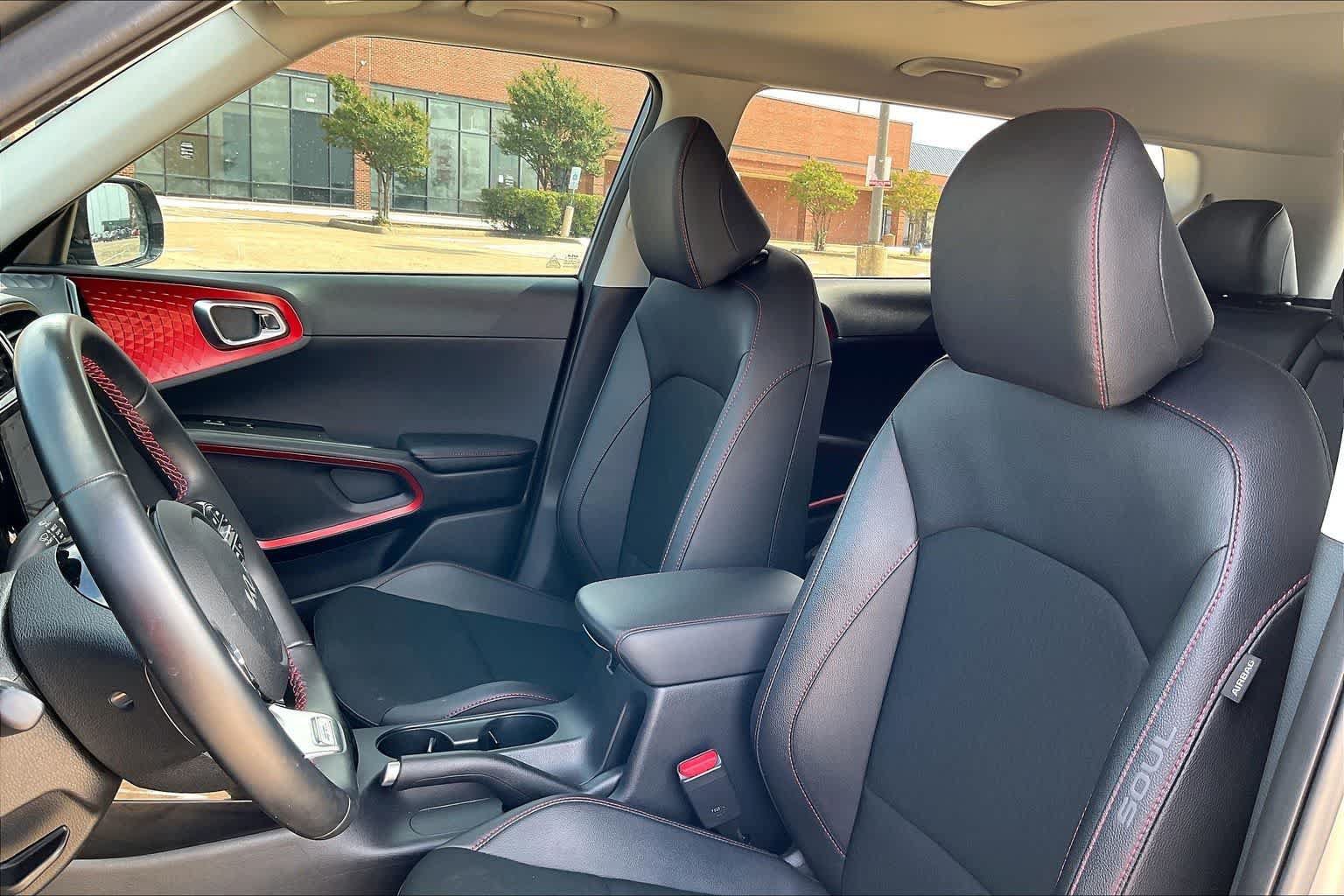 Certified 2024 Kia Soul GT-Line FWD image 10