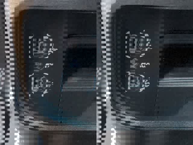 Used 2022 RAM 2500 Tradesman w/ Chrome Appearance Group image 29