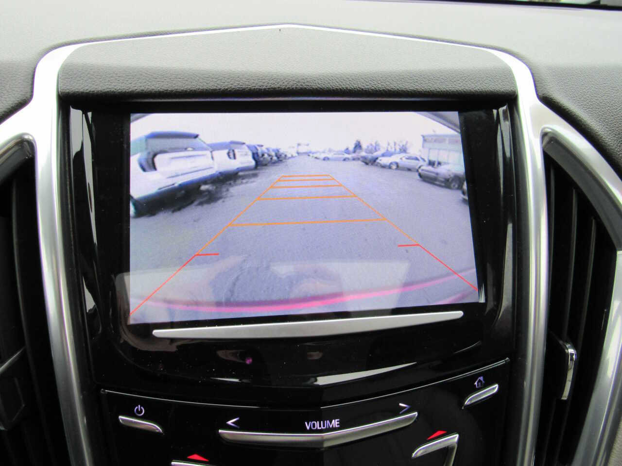 Used 2014 Cadillac SRX Luxury image 18