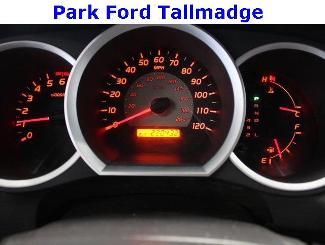 Used 2005 Toyota Tacoma PreRunner image 13