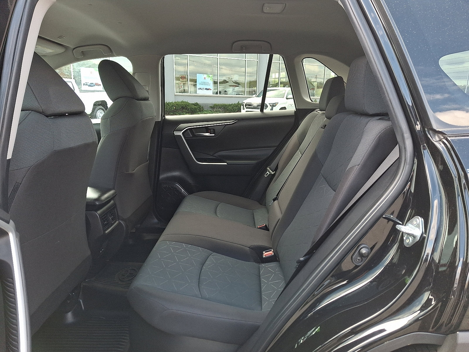 Certified 2024 Toyota RAV4 XLE AWD/4WD image 11