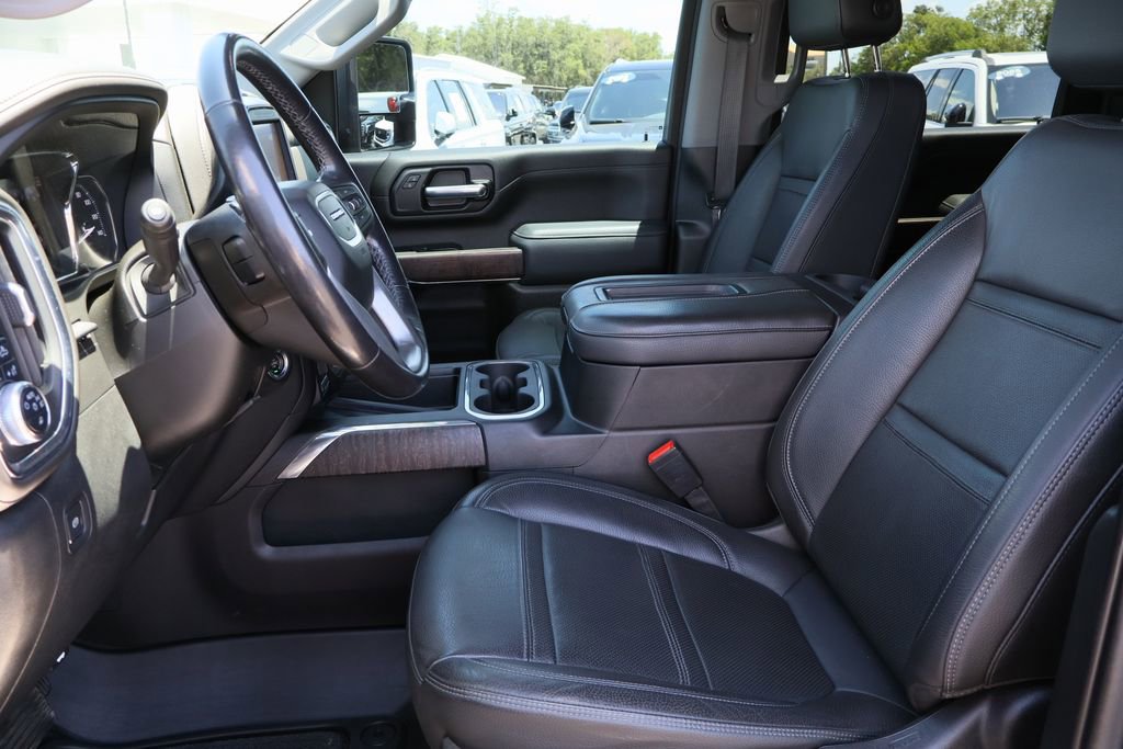 Used 2022 GMC Sierra 2500 Denali w/ Denali Black Diamond Edition AWD/4WD image 24