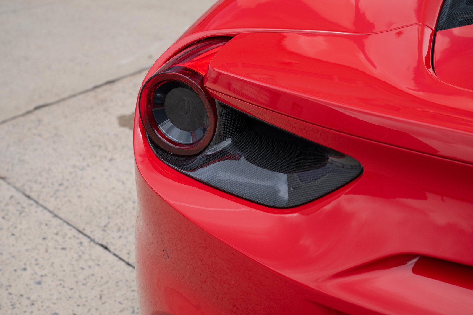 Used 2018 Ferrari 488 Spider RWD image 22