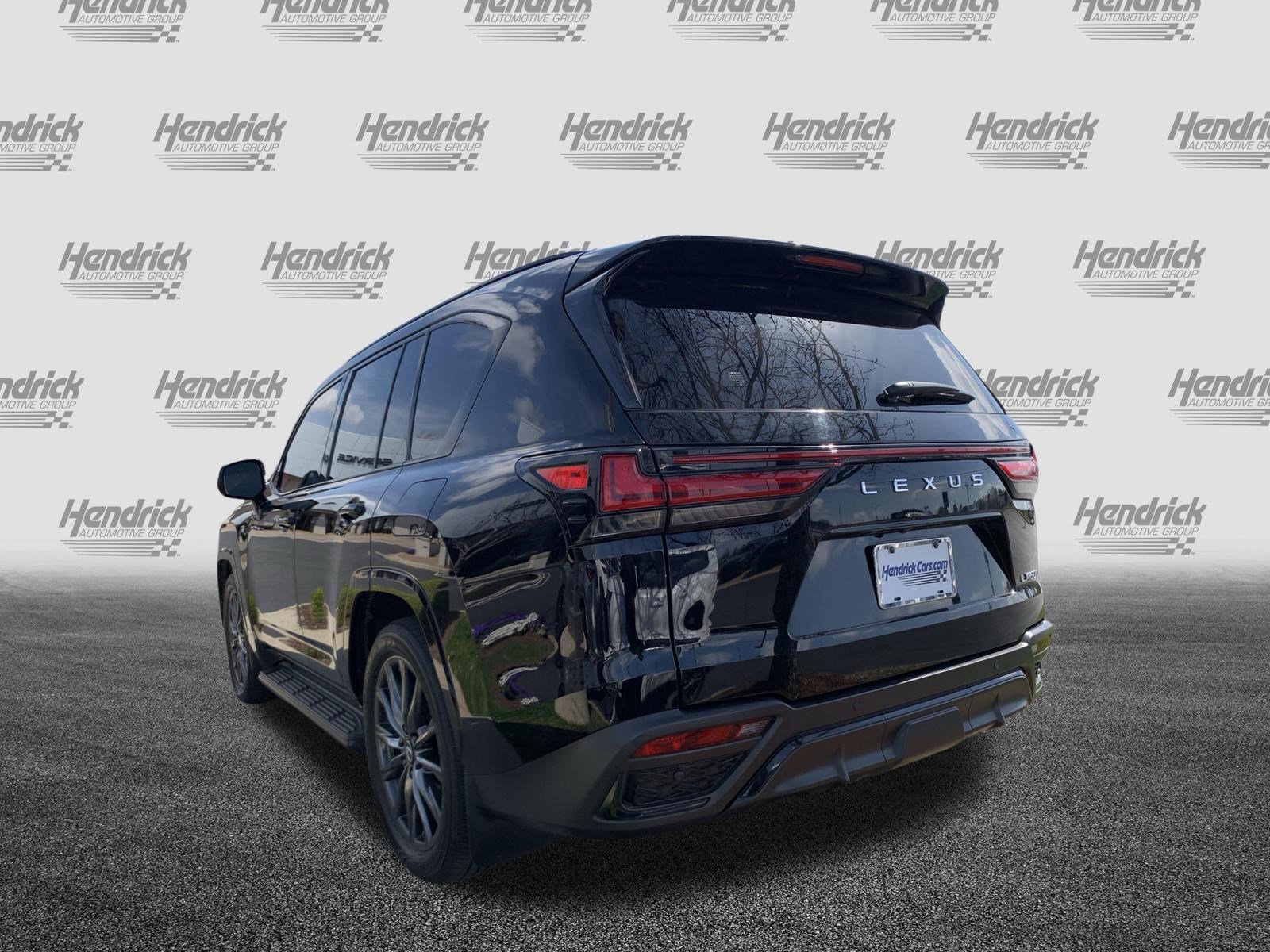 Certified 2024 Lexus LX 600 F Sport image 8