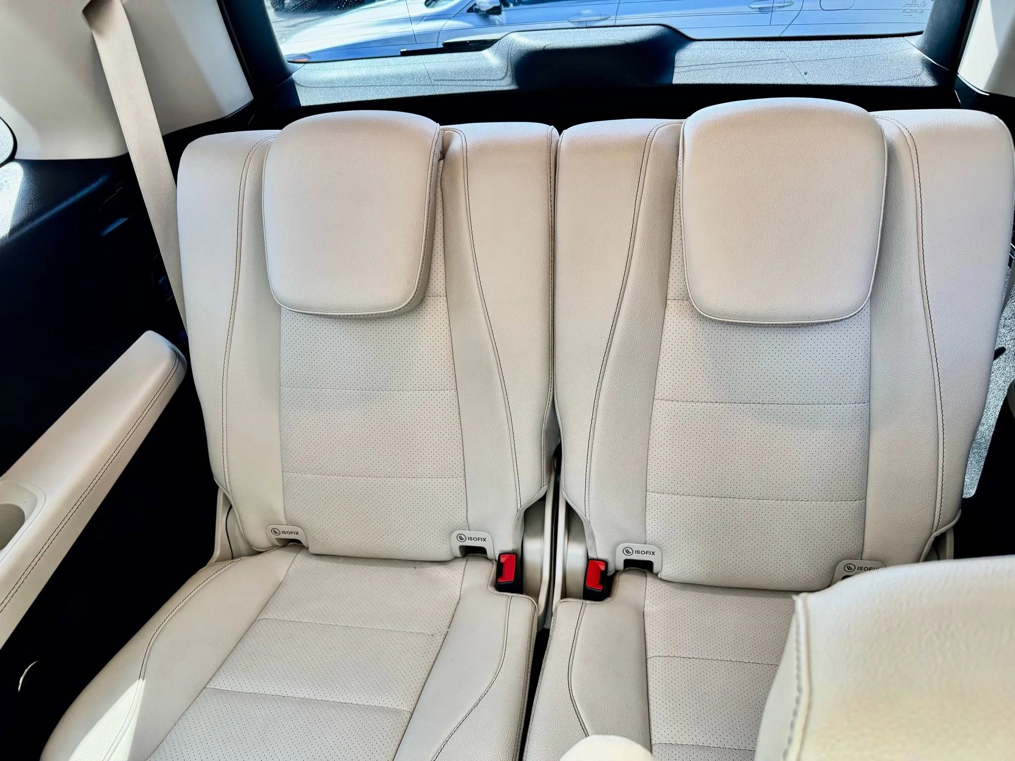 Used 2024 Mercedes-Benz GLS 450 4MATIC image 11