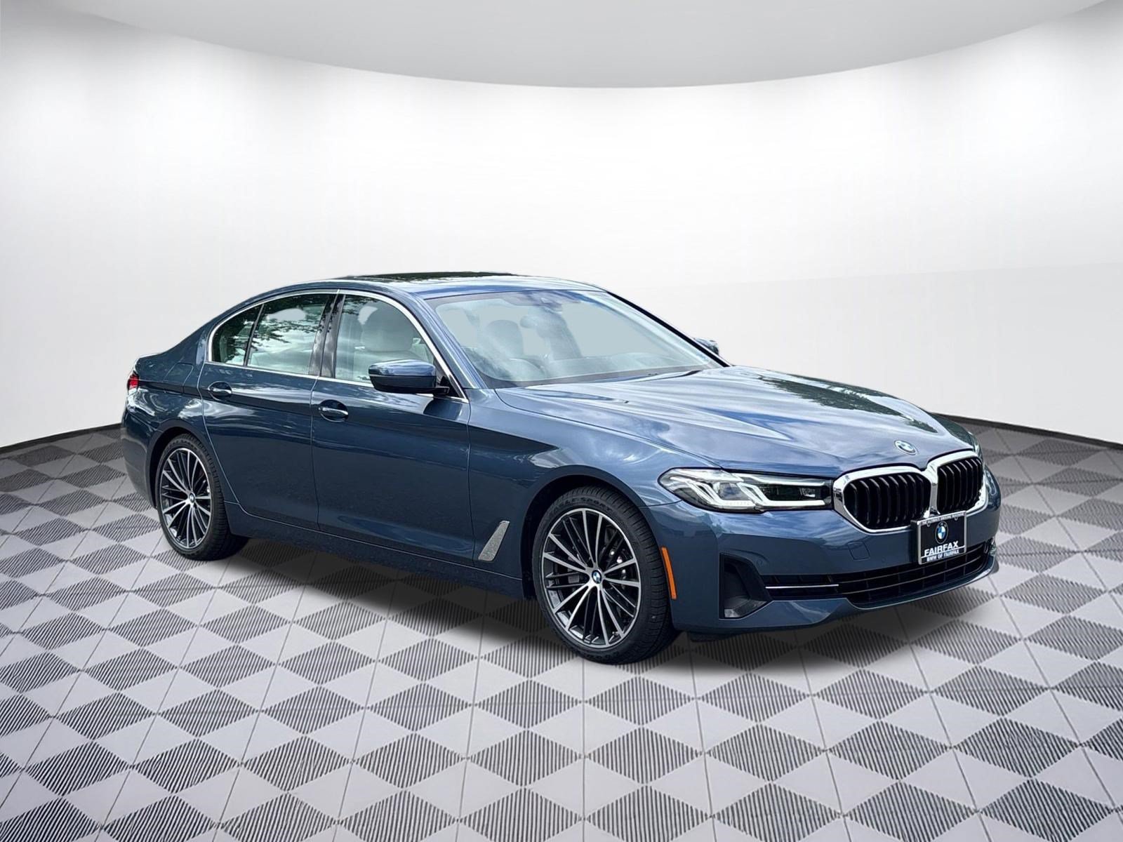 Used 2023 BMW 530i xDrive w/ Premium Package AWD/4WD image 6