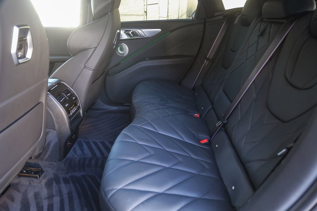 Certified 2024 BMW XM w/ M Driver's Package AWD/4WD image 15