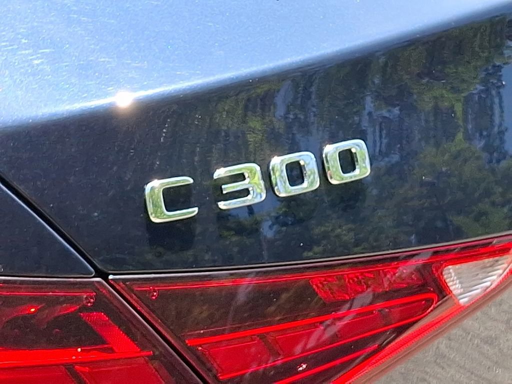 Used 2022 Mercedes-Benz C 300 4MATIC Sedan image 32