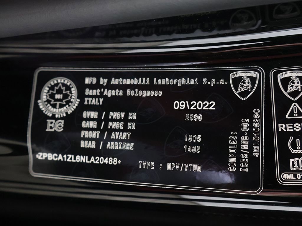 Used 2022 Lamborghini Urus AWD/4WD image 67