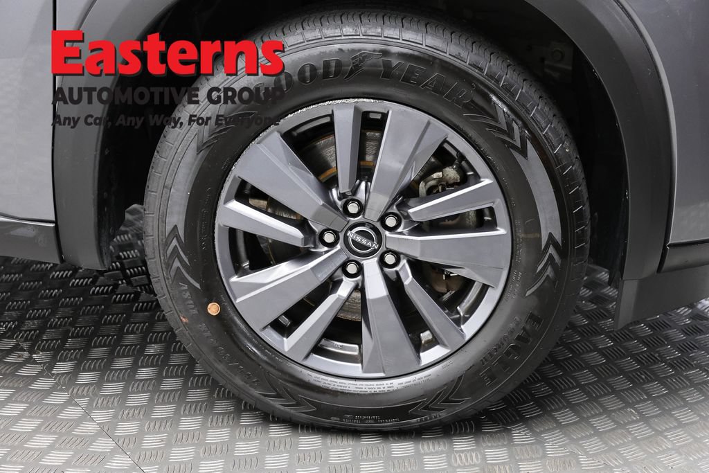 Used 2022 Nissan Pathfinder SV FWD image 32