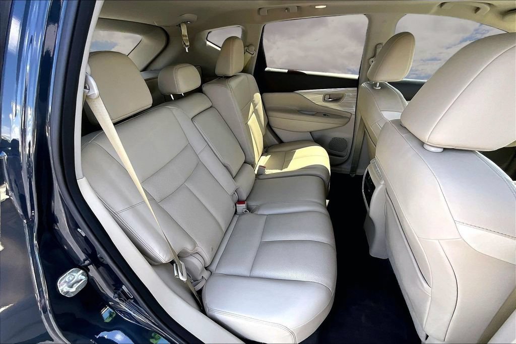Used 2018 Nissan Murano Platinum w/ Cargo Package FWD image 25