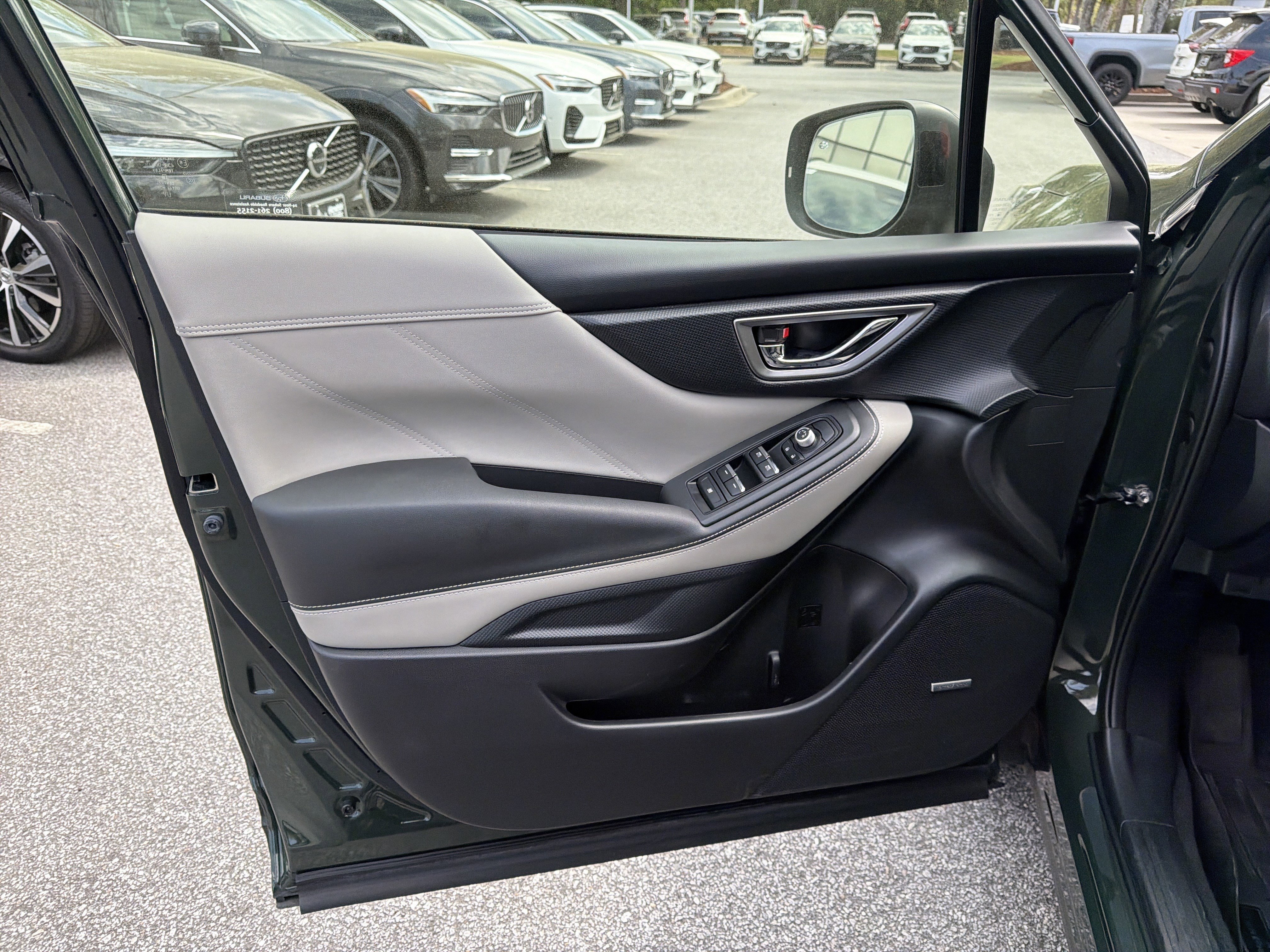 Used 2023 Subaru Forester Limited image 15